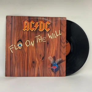 AC/DC – Fly On The Wall